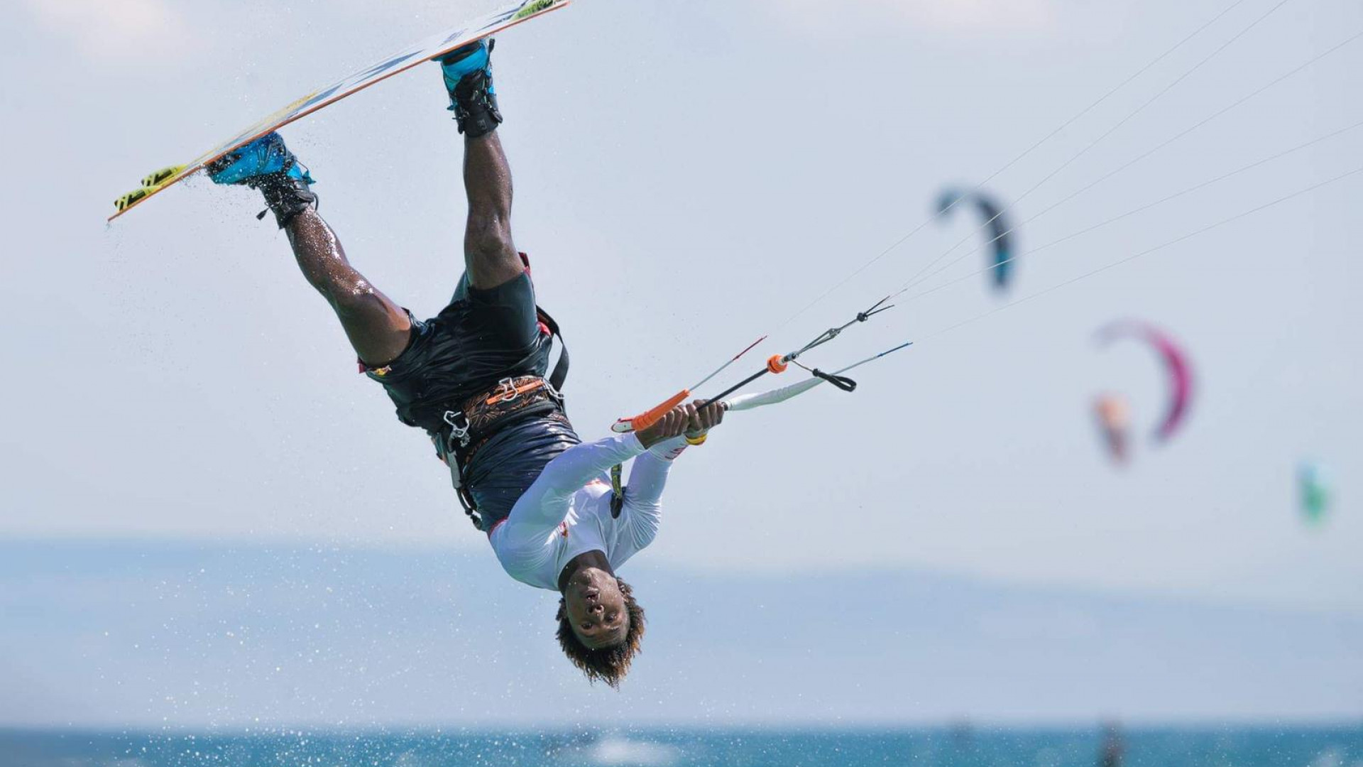 King of Kite — Kitesurfing Cyprus Kahuna Surfhouse